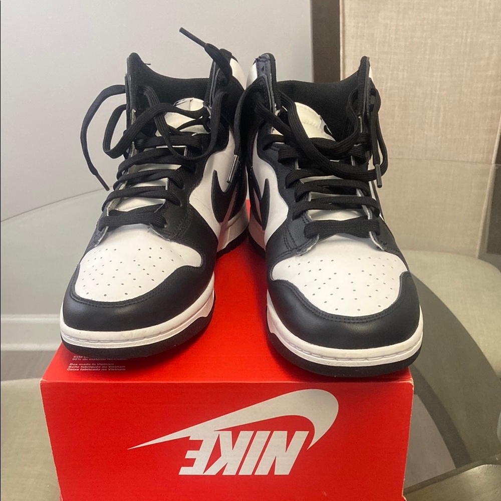 Nike Classic Black and White High-Tops